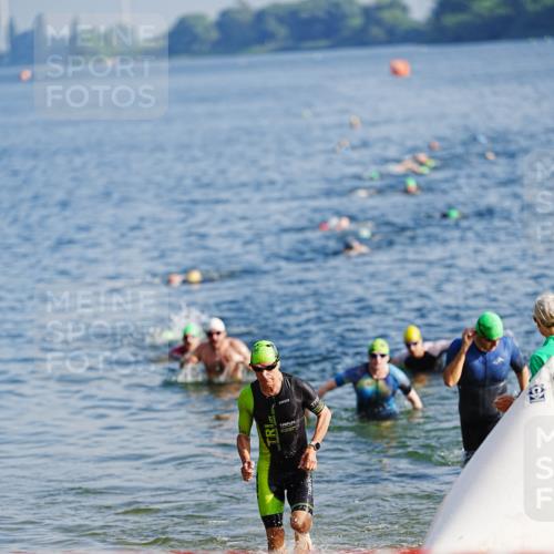 21.06.2026 - 29. Vierlanden-Triathlon LAZAROV Photography http://msf.ph/oto/9859093 21.06.2026 08:17:28 Schwimmen  meine-sportfotos.de