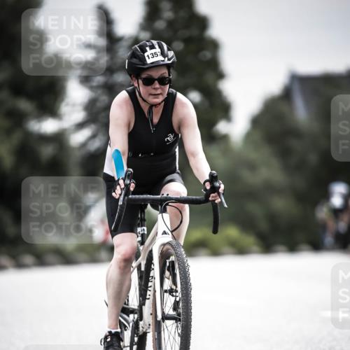 21.06.2026 - 29. Vierlanden-Triathlon H.Heesch http://msf.ph/oto/9859094 21.06.2026 10:31:44 Radfahren 123, 202, 226, 301, 308, 389, 1357 meine-sportfotos.de