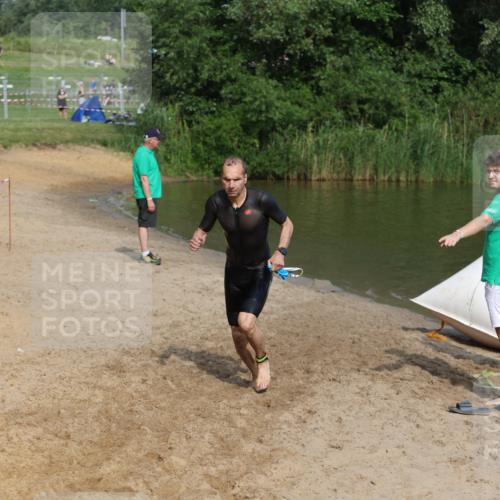 21.06.2026 - 29. Vierlanden-Triathlon Andreas Tolksdorf http://msf.ph/oto/9859117 21.06.2026 09:05:17 Schwimmen 192 meine-sportfotos.de