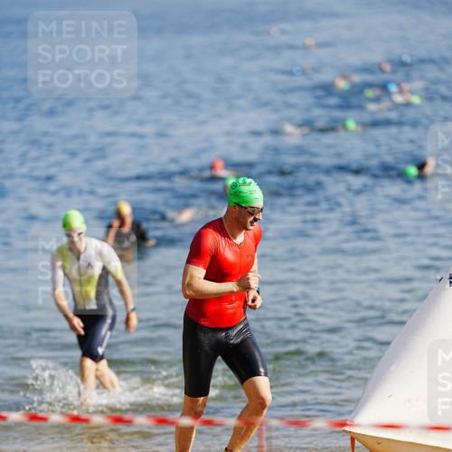 21.06.2026 - 29. Vierlanden-Triathlon LAZAROV Photography http://msf.ph/oto/9859158 21.06.2026 08:17:46 Schwimmen  meine-sportfotos.de
