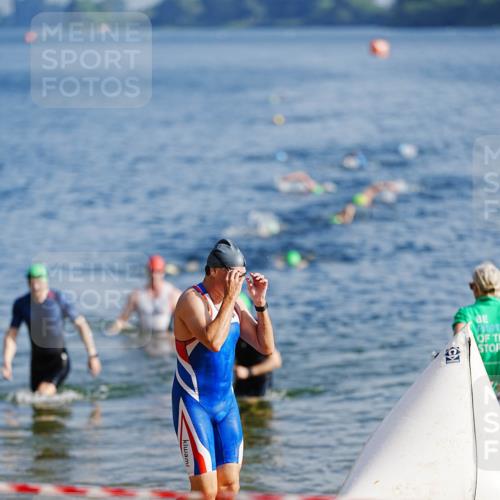 21.06.2026 - 29. Vierlanden-Triathlon LAZAROV Photography http://msf.ph/oto/9859201 21.06.2026 08:18:06 Schwimmen  meine-sportfotos.de