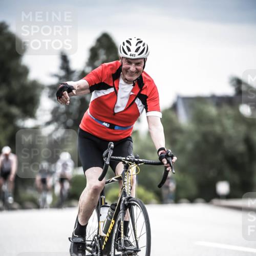 21.06.2026 - 29. Vierlanden-Triathlon H.Heesch http://msf.ph/oto/9859223 21.06.2026 10:31:55 Radfahren 52, 62, 137, 213, 332, 441 meine-sportfotos.de