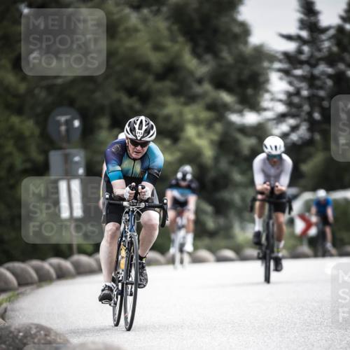 21.06.2026 - 29. Vierlanden-Triathlon H.Heesch http://msf.ph/oto/9859236 21.06.2026 10:31:57 Radfahren 52, 62, 137, 138, 213, 332, 441 meine-sportfotos.de