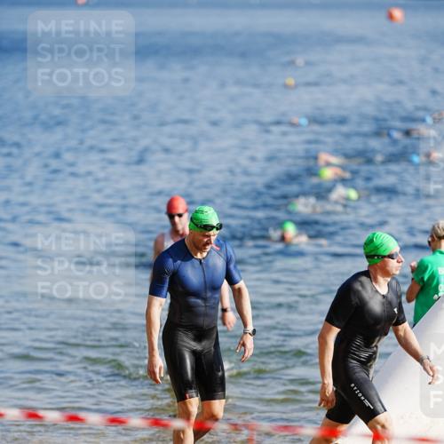 21.06.2026 - 29. Vierlanden-Triathlon LAZAROV Photography http://msf.ph/oto/9859244 21.06.2026 08:18:15 Schwimmen  meine-sportfotos.de