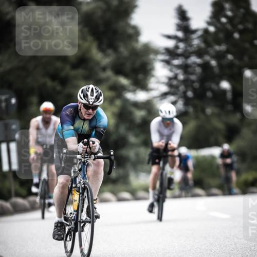 21.06.2026 - 29. Vierlanden-Triathlon H.Heesch http://msf.ph/oto/9859247 21.06.2026 10:31:57 Radfahren 52, 62, 137, 138, 213, 332, 441 meine-sportfotos.de