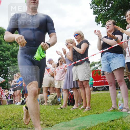 21.06.2026 - 29. Vierlanden-Triathlon LAZAROV Photography http://msf.ph/oto/9859262 21.06.2026 11:02:08 Schwimmen 642, 685, 710, 728, 743 meine-sportfotos.de