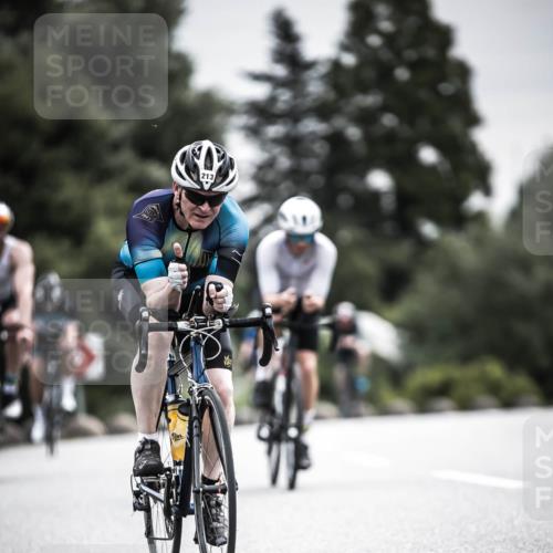 21.06.2026 - 29. Vierlanden-Triathlon H.Heesch http://msf.ph/oto/9859266 21.06.2026 10:31:58 Radfahren 52, 62, 137, 138, 213, 332, 441, 617 meine-sportfotos.de