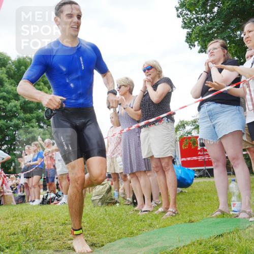 21.06.2026 - 29. Vierlanden-Triathlon LAZAROV Photography http://msf.ph/oto/9859267 21.06.2026 11:02:13 Schwimmen 685, 710, 716, 728 meine-sportfotos.de