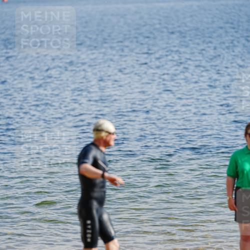 21.06.2026 - 29. Vierlanden-Triathlon LAZAROV Photography http://msf.ph/oto/9859291 21.06.2026 08:18:34 Schwimmen  meine-sportfotos.de