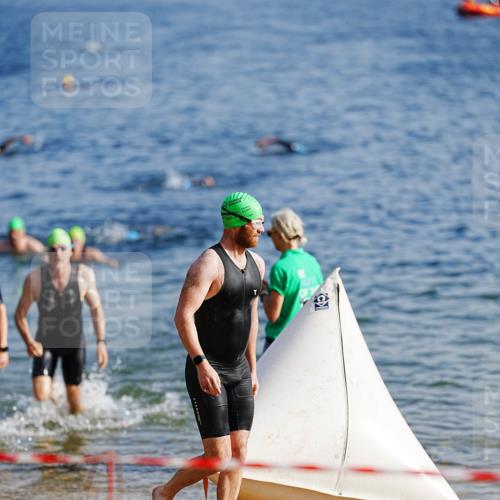 21.06.2026 - 29. Vierlanden-Triathlon LAZAROV Photography http://msf.ph/oto/9859302 21.06.2026 08:18:38 Schwimmen  meine-sportfotos.de