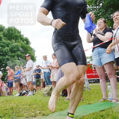 21.06.2026 - 29. Vierlanden-Triathlon LAZAROV Photography http://msf.ph/oto/9859352 21.06.2026 11:03:00 Schwimmen 659, 688, 705, 720, 757 meine-sportfotos.de