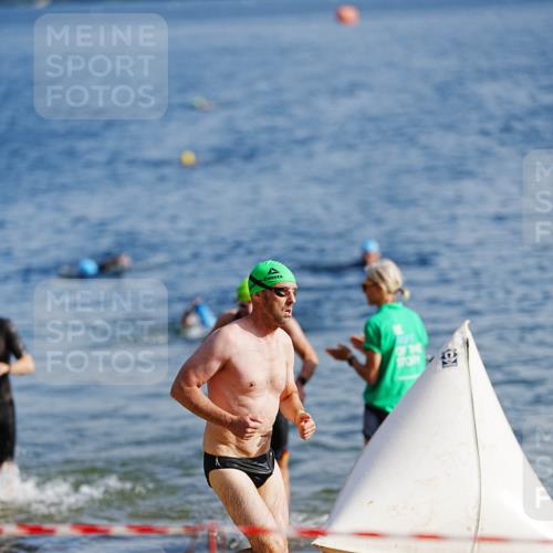 21.06.2026 - 29. Vierlanden-Triathlon LAZAROV Photography http://msf.ph/oto/9859357 21.06.2026 08:18:55 Schwimmen  meine-sportfotos.de