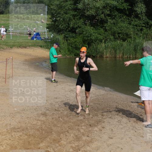 21.06.2026 - 29. Vierlanden-Triathlon Andreas Tolksdorf http://msf.ph/oto/9859371 21.06.2026 09:05:49 Schwimmen 299 meine-sportfotos.de