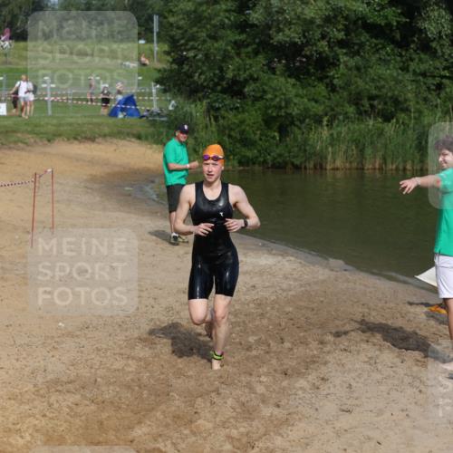 21.06.2026 - 29. Vierlanden-Triathlon Andreas Tolksdorf http://msf.ph/oto/9859422 21.06.2026 09:05:49 Schwimmen 299 meine-sportfotos.de