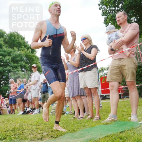 21.06.2026 - 29. Vierlanden-Triathlon LAZAROV Photography http://msf.ph/oto/9859426 21.06.2026 11:03:47 Schwimmen 751 meine-sportfotos.de