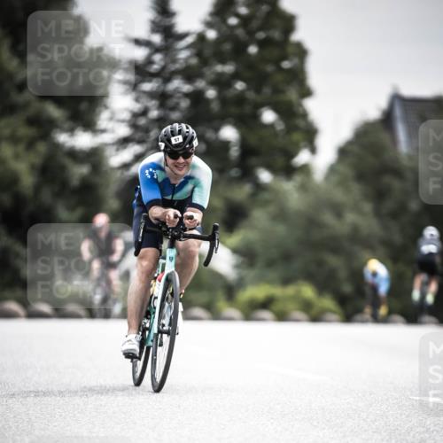 21.06.2026 - 29. Vierlanden-Triathlon H.Heesch http://msf.ph/oto/9859428 21.06.2026 10:32:08 Radfahren 19, 57, 196, 617 meine-sportfotos.de