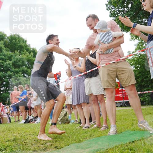 21.06.2026 - 29. Vierlanden-Triathlon LAZAROV Photography http://msf.ph/oto/9859441 21.06.2026 11:04:22 Schwimmen 632, 672, 734 meine-sportfotos.de