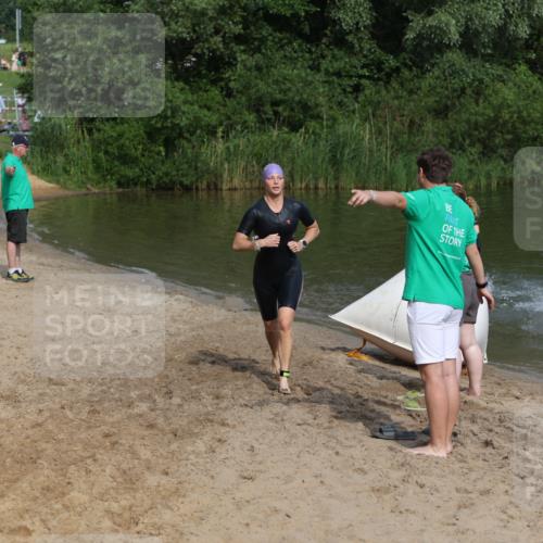 21.06.2026 - 29. Vierlanden-Triathlon Andreas Tolksdorf http://msf.ph/oto/9859444 21.06.2026 09:08:15 Schwimmen 224, 228, 1354 meine-sportfotos.de