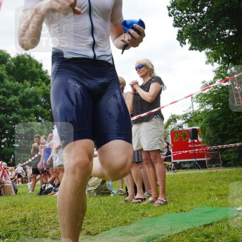 21.06.2026 - 29. Vierlanden-Triathlon LAZAROV Photography http://msf.ph/oto/9859474 21.06.2026 11:04:40 Schwimmen 17, 687, 747 meine-sportfotos.de