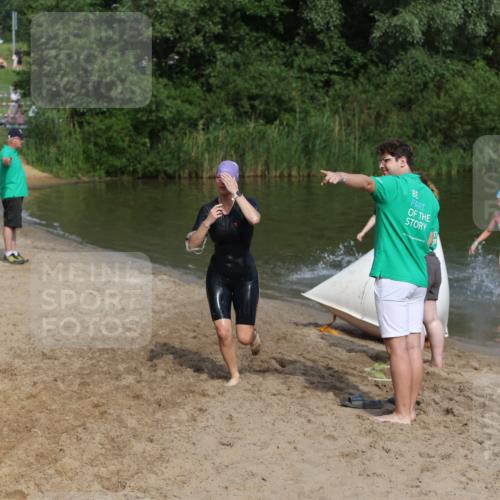 21.06.2026 - 29. Vierlanden-Triathlon Andreas Tolksdorf http://msf.ph/oto/9859477 21.06.2026 09:08:15 Schwimmen 224, 228, 1354 meine-sportfotos.de