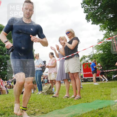 21.06.2026 - 29. Vierlanden-Triathlon LAZAROV Photography http://msf.ph/oto/9859502 21.06.2026 11:05:39 Schwimmen 633, 744, 820 meine-sportfotos.de