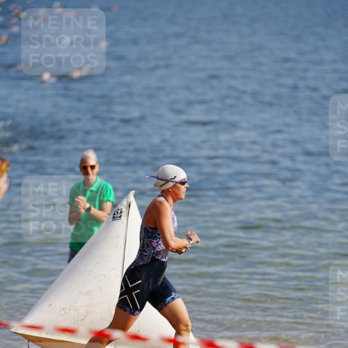 21.06.2026 - 29. Vierlanden-Triathlon LAZAROV Photography http://msf.ph/oto/9859512 21.06.2026 08:33:57 Schwimmen  meine-sportfotos.de