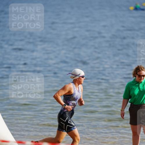 21.06.2026 - 29. Vierlanden-Triathlon LAZAROV Photography http://msf.ph/oto/9859519 21.06.2026 08:33:57 Schwimmen  meine-sportfotos.de