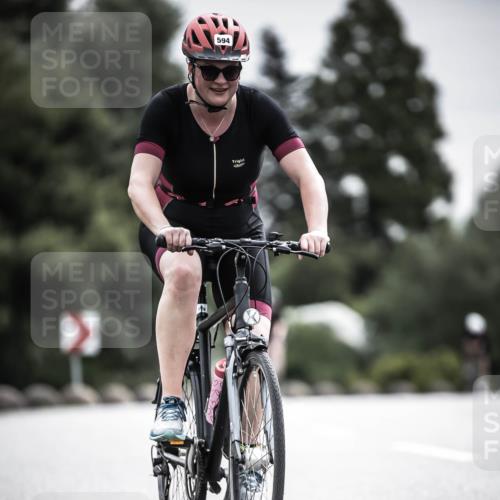 21.06.2026 - 29. Vierlanden-Triathlon H.Heesch http://msf.ph/oto/9859529 21.06.2026 10:32:16 Radfahren 84, 165, 169, 196, 199, 312, 594, 595 meine-sportfotos.de
