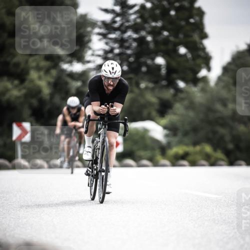 21.06.2026 - 29. Vierlanden-Triathlon H.Heesch http://msf.ph/oto/9859560 21.06.2026 10:32:21 Radfahren 13, 84, 165, 169, 199, 312, 594, 595 meine-sportfotos.de