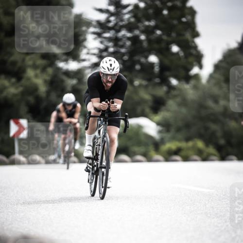 21.06.2026 - 29. Vierlanden-Triathlon H.Heesch http://msf.ph/oto/9859562 21.06.2026 10:32:21 Radfahren 13, 84, 165, 169, 199, 312, 594, 595 meine-sportfotos.de