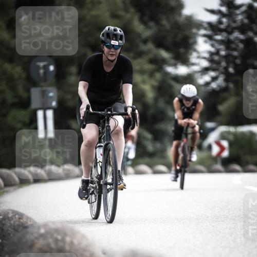 21.06.2026 - 29. Vierlanden-Triathlon H.Heesch http://msf.ph/oto/9859566 21.06.2026 10:32:22 Radfahren 13, 54, 84, 165, 169, 199, 595 meine-sportfotos.de
