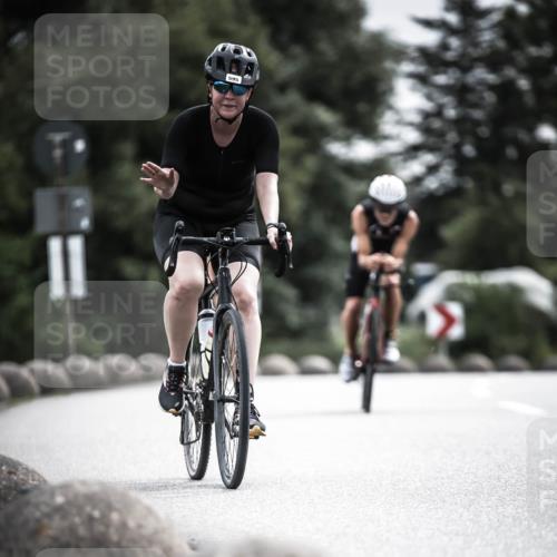 21.06.2026 - 29. Vierlanden-Triathlon H.Heesch http://msf.ph/oto/9859572 21.06.2026 10:32:22 Radfahren 13, 54, 84, 165, 169, 199, 595 meine-sportfotos.de