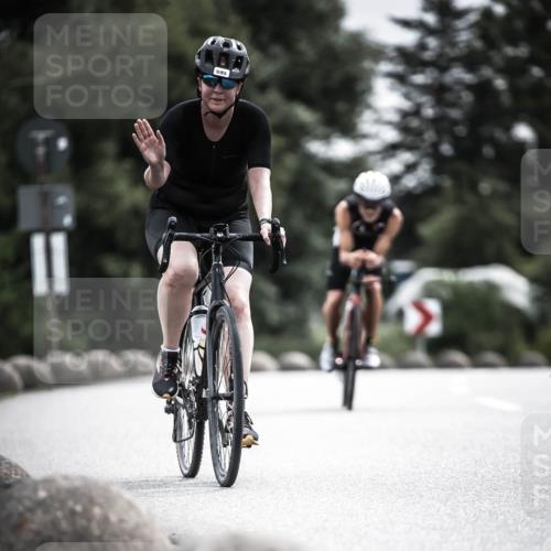 21.06.2026 - 29. Vierlanden-Triathlon H.Heesch http://msf.ph/oto/9859575 21.06.2026 10:32:22 Radfahren 13, 54, 84, 165, 169, 199, 595 meine-sportfotos.de