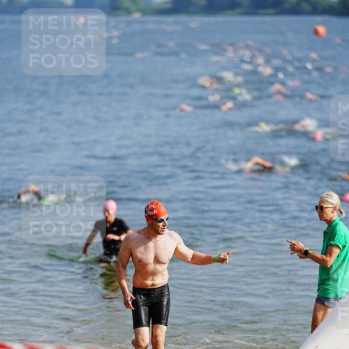 21.06.2026 - 29. Vierlanden-Triathlon LAZAROV Photography http://msf.ph/oto/9859614 21.06.2026 08:34:46 Schwimmen  meine-sportfotos.de