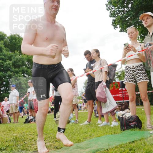 21.06.2026 - 29. Vierlanden-Triathlon LAZAROV Photography http://msf.ph/oto/9859631 21.06.2026 11:10:14 Schwimmen 741, 773 meine-sportfotos.de