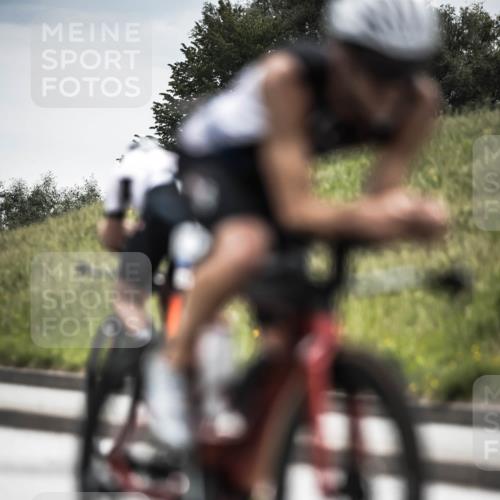 21.06.2026 - 29. Vierlanden-Triathlon H.Heesch http://msf.ph/oto/9859633 21.06.2026 10:32:24 Radfahren 12, 13, 54, 84, 165, 169, 199, 239, 324, 595 meine-sportfotos.de