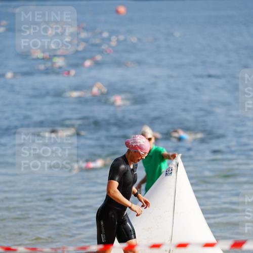 21.06.2026 - 29. Vierlanden-Triathlon LAZAROV Photography http://msf.ph/oto/9859636 21.06.2026 08:34:53 Schwimmen  meine-sportfotos.de