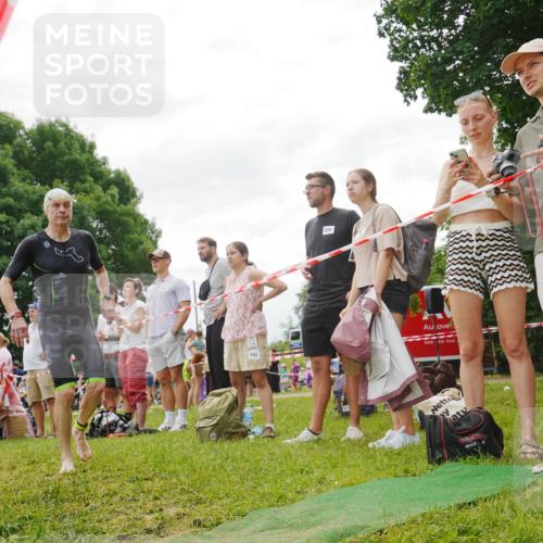 21.06.2026 - 29. Vierlanden-Triathlon LAZAROV Photography http://msf.ph/oto/9859641 21.06.2026 11:10:37 Schwimmen 730, 777 meine-sportfotos.de