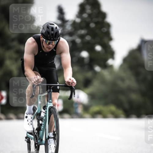 21.06.2026 - 29. Vierlanden-Triathlon H.Heesch http://msf.ph/oto/9859646 21.06.2026 10:32:25 Radfahren 12, 13, 54, 84, 165, 169, 239, 324, 595 meine-sportfotos.de