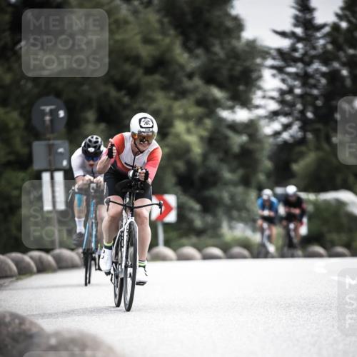 21.06.2026 - 29. Vierlanden-Triathlon H.Heesch http://msf.ph/oto/9859679 21.06.2026 10:32:30 Radfahren 12, 54, 93, 217, 239, 299, 302, 324 meine-sportfotos.de