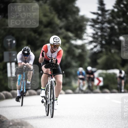 21.06.2026 - 29. Vierlanden-Triathlon H.Heesch http://msf.ph/oto/9859694 21.06.2026 10:32:30 Radfahren 12, 54, 93, 217, 239, 299, 302, 324 meine-sportfotos.de