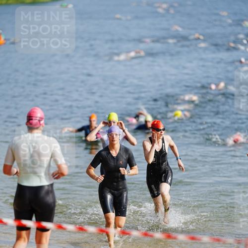 21.06.2026 - 29. Vierlanden-Triathlon LAZAROV Photography http://msf.ph/oto/9859708 21.06.2026 08:35:58 Schwimmen  meine-sportfotos.de