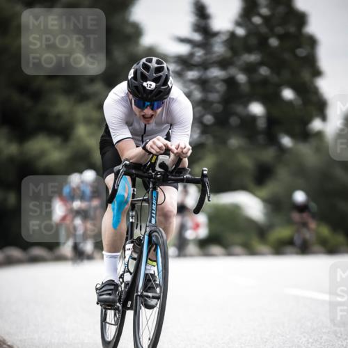 21.06.2026 - 29. Vierlanden-Triathlon H.Heesch http://msf.ph/oto/9859720 21.06.2026 10:32:31 Radfahren 12, 54, 93, 217, 239, 287, 299, 302, 324 meine-sportfotos.de
