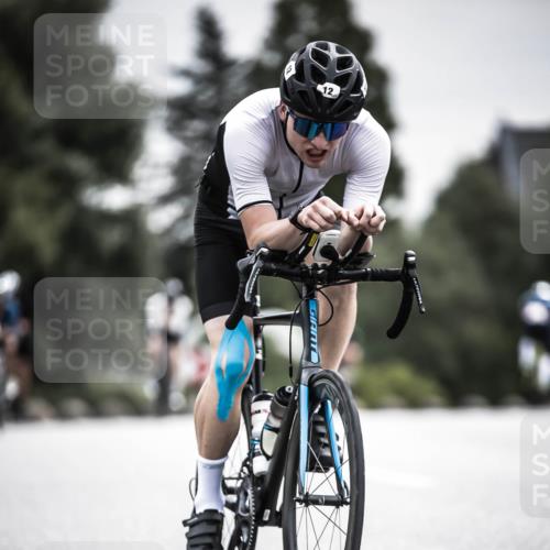 21.06.2026 - 29. Vierlanden-Triathlon H.Heesch http://msf.ph/oto/9859733 21.06.2026 10:32:31 Radfahren 12, 54, 93, 217, 239, 287, 299, 302, 324 meine-sportfotos.de
