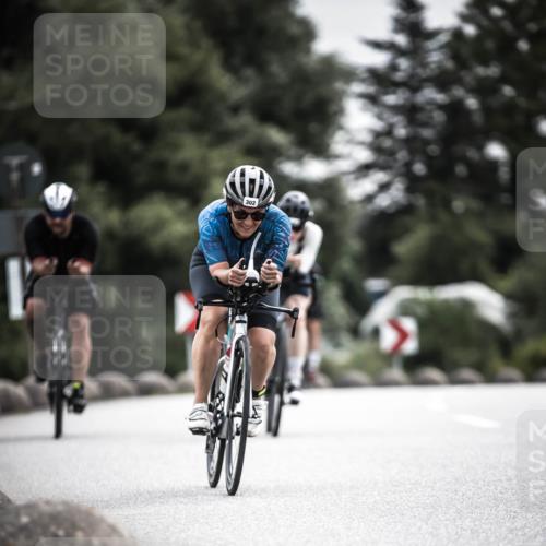 21.06.2026 - 29. Vierlanden-Triathlon H.Heesch http://msf.ph/oto/9859746 21.06.2026 10:32:34 Radfahren 12, 93, 217, 239, 287, 299, 302, 324 meine-sportfotos.de
