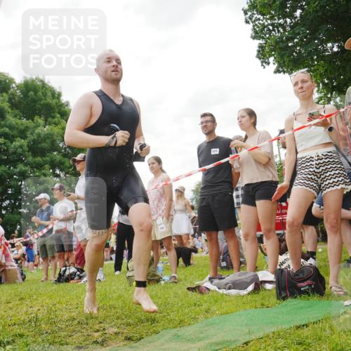 21.06.2026 - 29. Vierlanden-Triathlon LAZAROV Photography http://msf.ph/oto/9859747 21.06.2026 11:12:58 Schwimmen 752, 795 meine-sportfotos.de