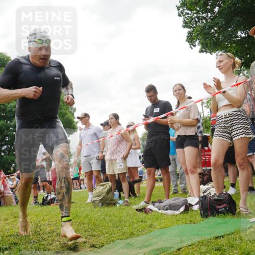 21.06.2026 - 29. Vierlanden-Triathlon LAZAROV Photography http://msf.ph/oto/9859762 21.06.2026 11:13:24 Schwimmen 779, 780, 785 meine-sportfotos.de