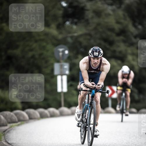 21.06.2026 - 29. Vierlanden-Triathlon H.Heesch http://msf.ph/oto/9859776 21.06.2026 12:06:11 Radfahren 264, 706, 752, 829, 913, 919, 941, 954, 956, 957, 965, 972, 975 meine-sportfotos.de