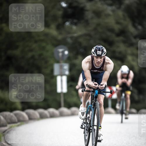 21.06.2026 - 29. Vierlanden-Triathlon H.Heesch http://msf.ph/oto/9859777 21.06.2026 12:06:11 Radfahren 264, 706, 752, 829, 913, 919, 941, 954, 956, 957, 965, 972, 975 meine-sportfotos.de