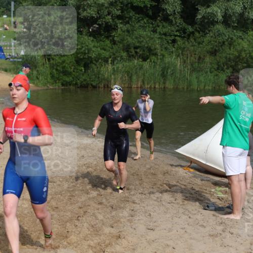 21.06.2026 - 29. Vierlanden-Triathlon Andreas Tolksdorf http://msf.ph/oto/9859784 21.06.2026 09:08:30 Schwimmen 226, 233, 257, 268 meine-sportfotos.de